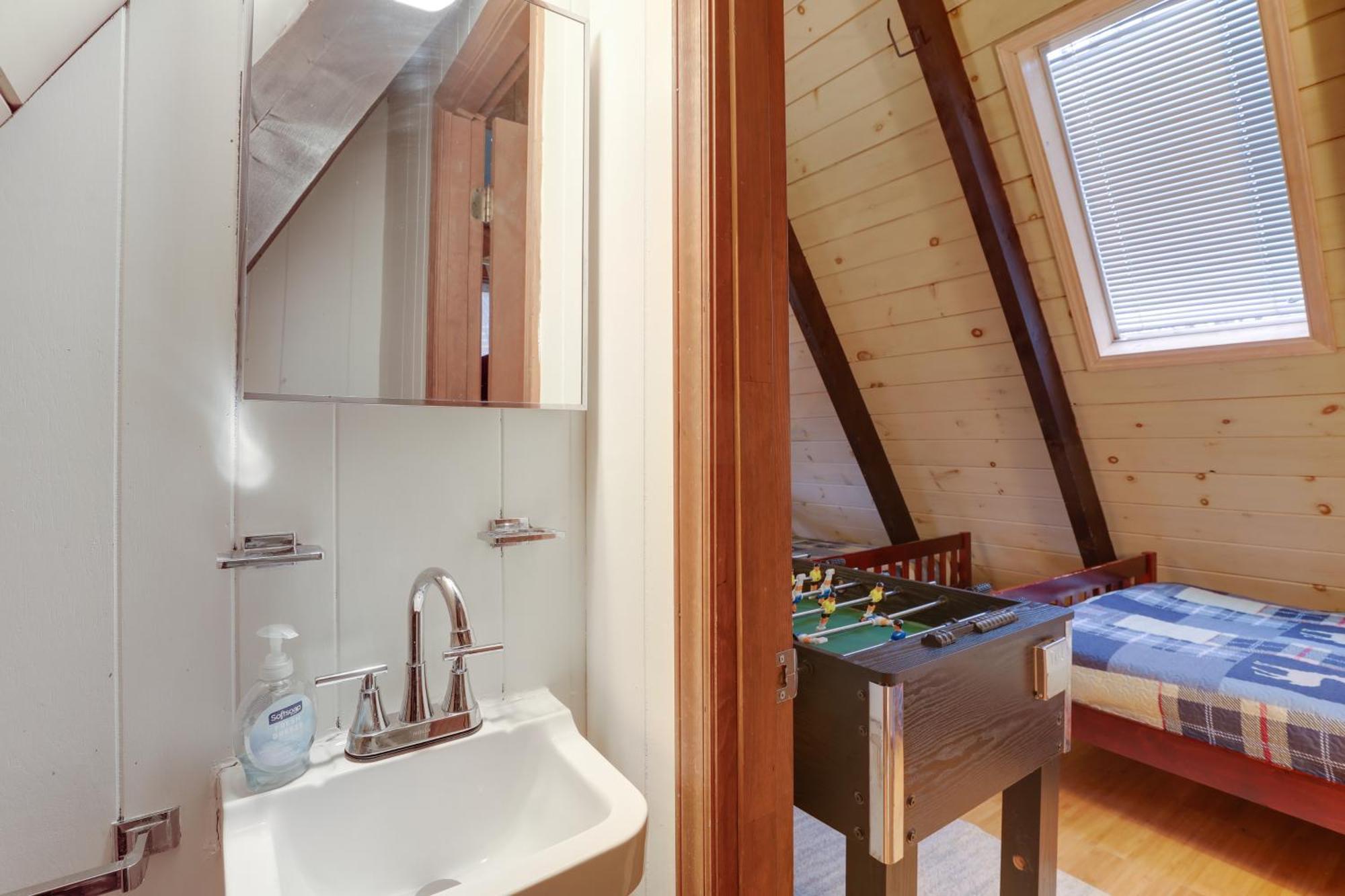 A-Frame Cabin With Hot Tub 1 Mi To Beech Mountain! Exterior foto